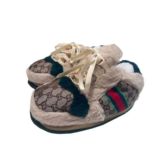 Warm Comfy Non-Slip Sole Sneaker Slippers Shoes One Size Fits All - Picture 2 of 2